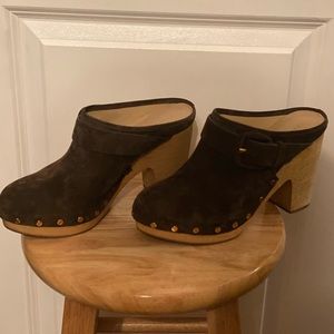 NWOT Veronica Beard Dacey Mules!